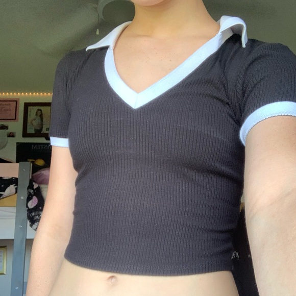 b&w collared shirt - Picture 2 of 2